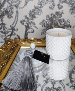 žvakė stikliniame indelyje balta matinė 250 atidaryta