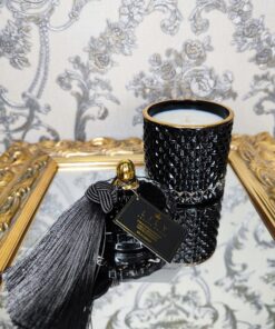 žvakė stikliniame indelyje juoda 250 atidaryta