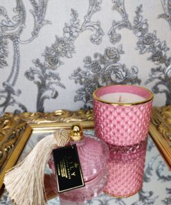 žvakė stikliniame indelyje rožinė 250 atidaryta