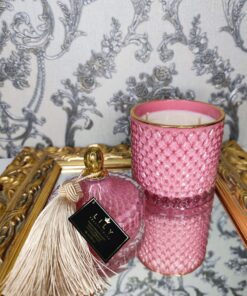 žvakė stikliniame indelyje rožinė 500 atidaryta