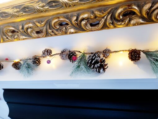 Kalėdinė šviečianti grilianda